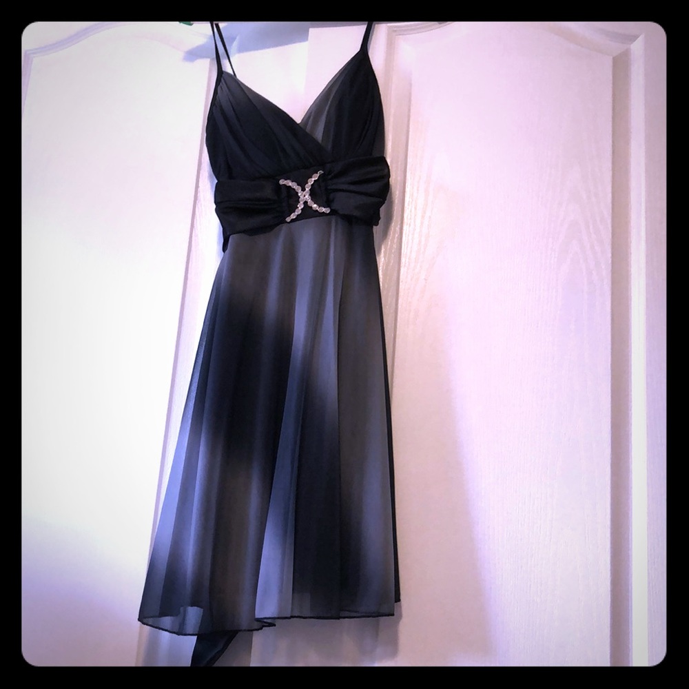Jewel Embroidered belt on two tone dress